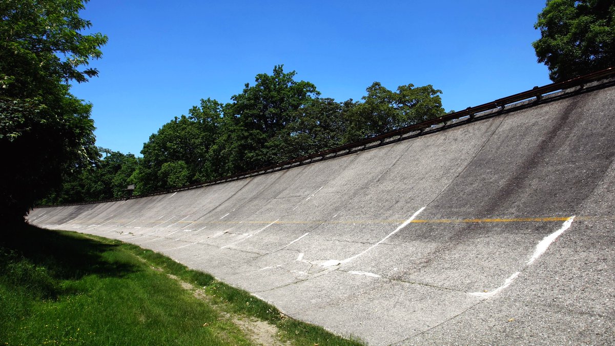 Monza’s Banking: The Oval That Changed Formula 1 Forever